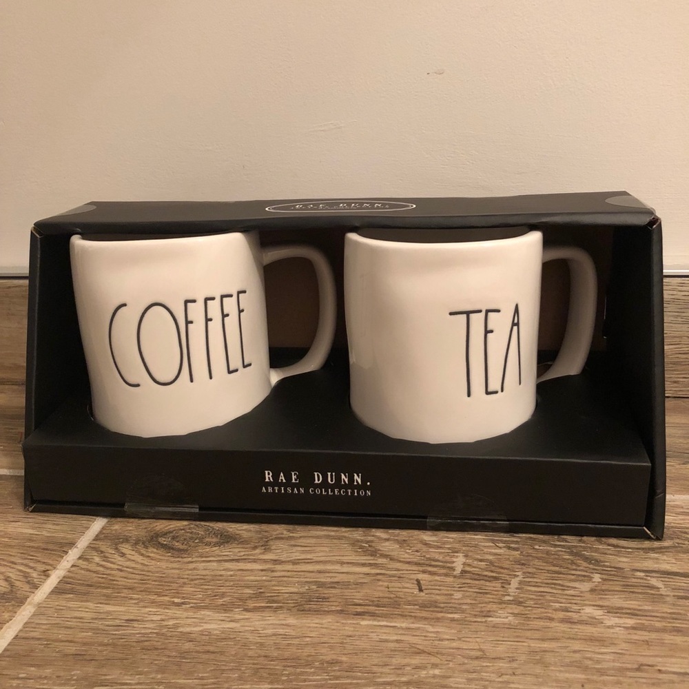 Rae dunn Mug Set